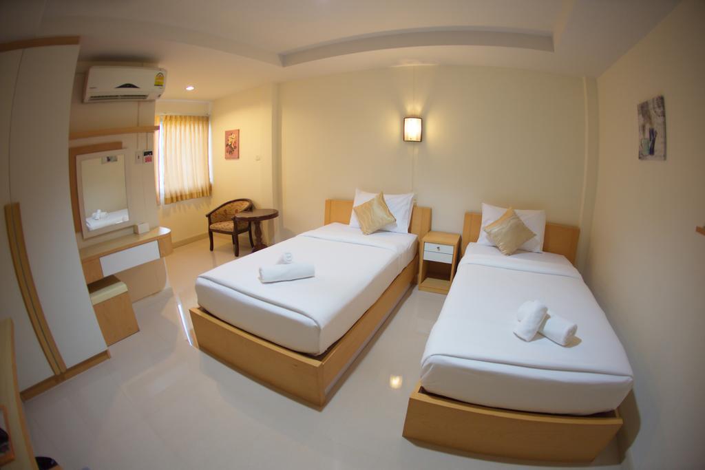 Baan Sanpoom Hotel Phitszanulok Kültér fotó