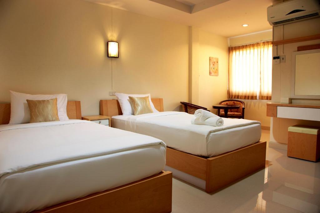 Baan Sanpoom Hotel Phitszanulok Szoba fotó