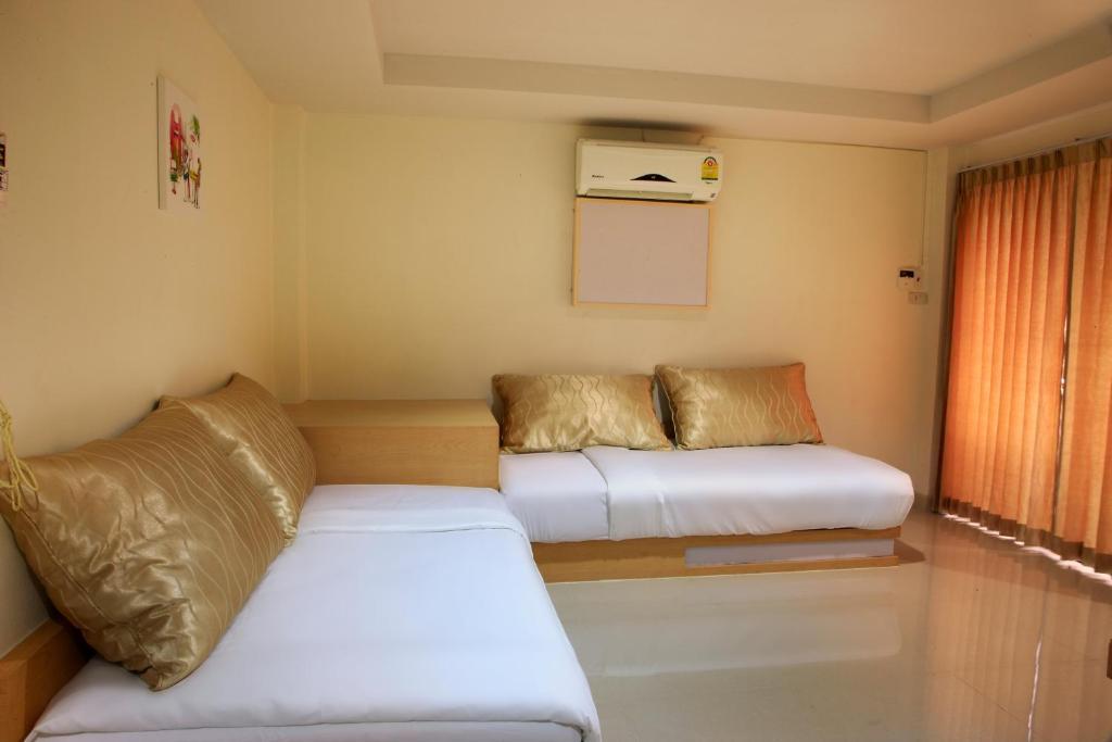Baan Sanpoom Hotel Phitszanulok Szoba fotó