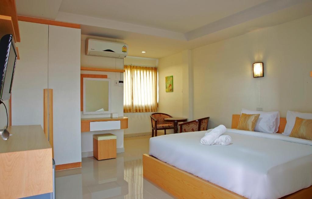 Baan Sanpoom Hotel Phitszanulok Szoba fotó