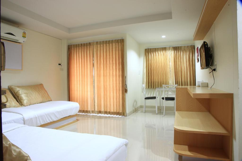 Baan Sanpoom Hotel Phitszanulok Szoba fotó