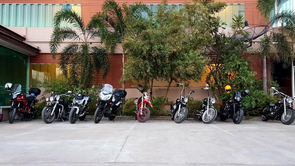 Baan Sanpoom Hotel Phitszanulok Kültér fotó